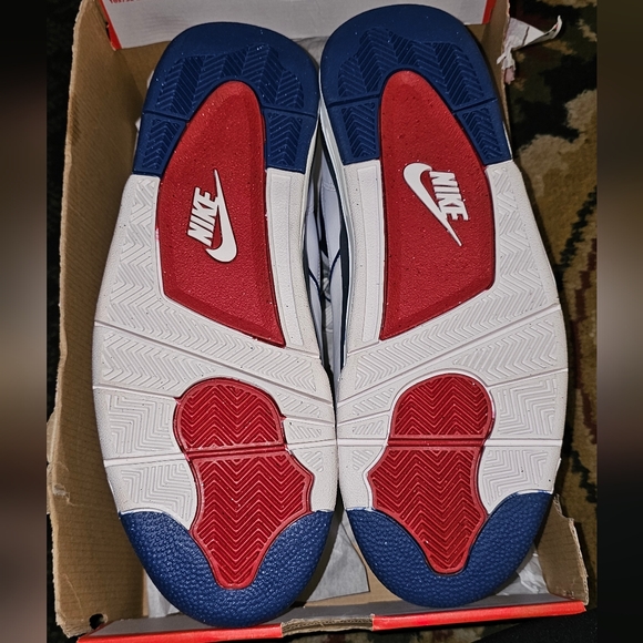 Nike - Picture 5 of 5